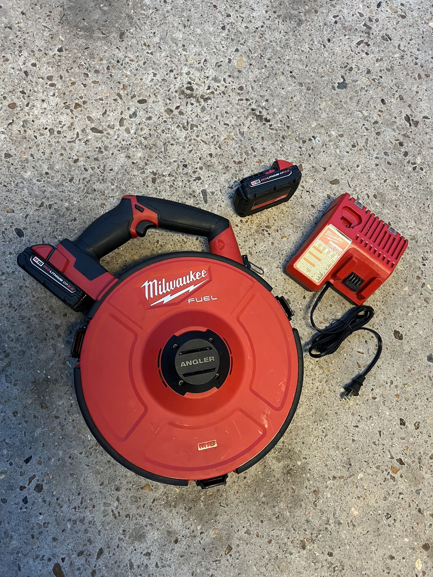 Milwaukee Fuel M18 Fish Tape Angler Kit