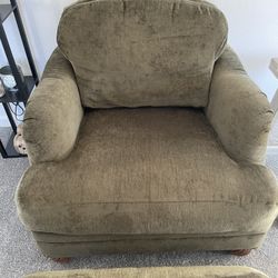 Oversized Green Chair With Ottoman 