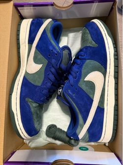 Nike sb dunk low deep royal size 10