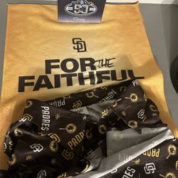 Padres Bundle