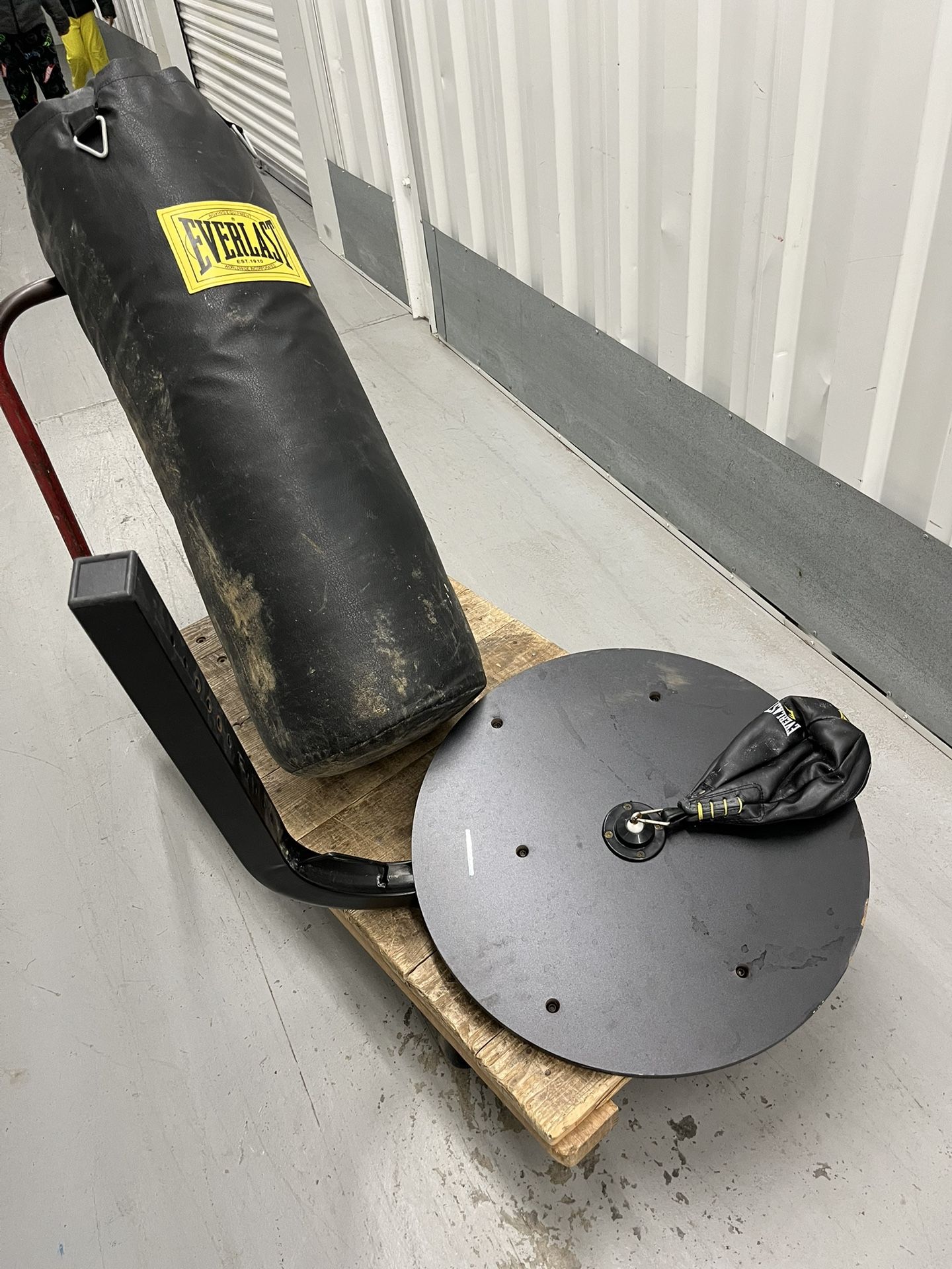 Everlast punching bag Complete