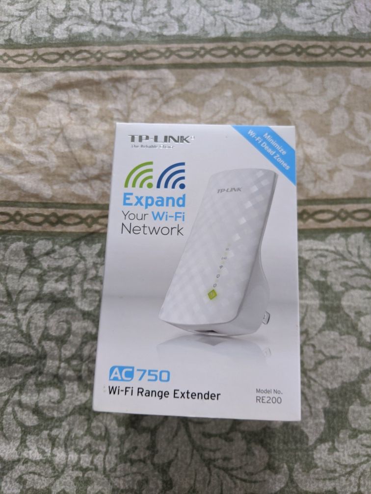TP Link AC750 Wifi rang extender (2.4 & 5)