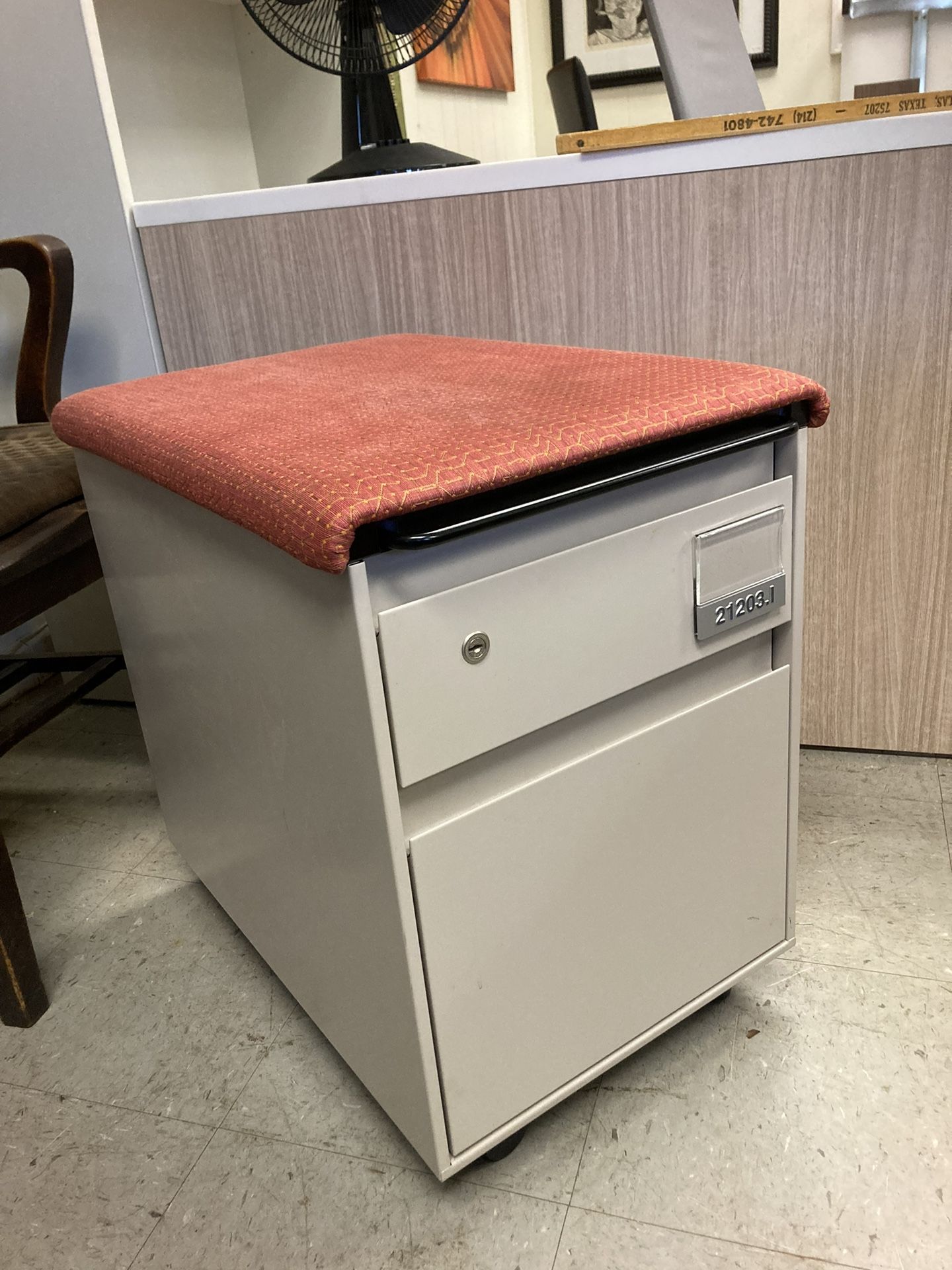 Steelcase Rolling Box/ File Drawer Pedestal With Cushion