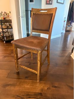 4 barstools
