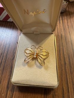 Napier Butterfly Brooch Pin Filigree Gold Tone Faux Pearl Vintage *Original Box*