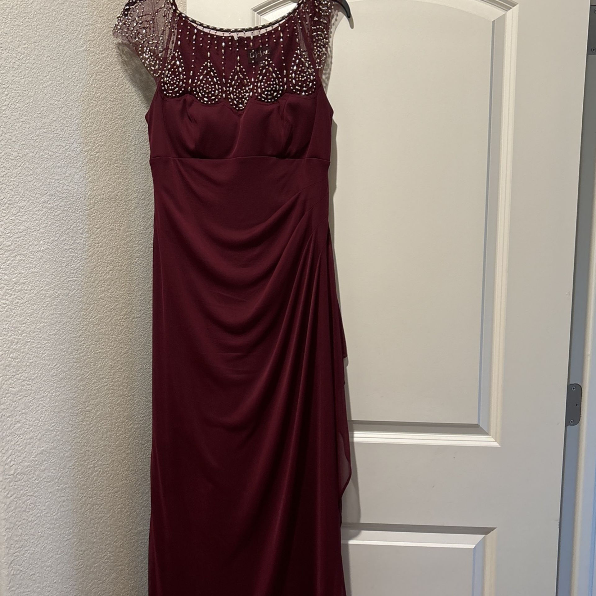 Dress / Ball grown