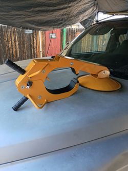 Wheel lock for trailer