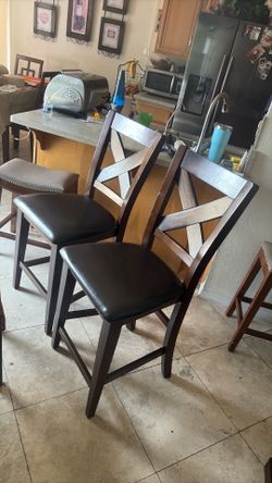 Set of 2 barstools