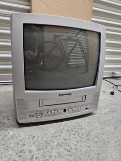 SYLVANIA SRC22134 13" TV VCR Combo RETRO GAMING CRT