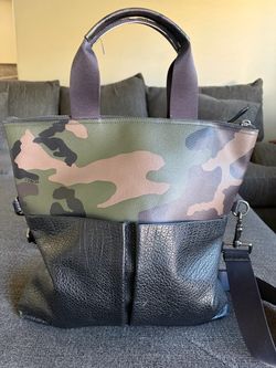 Coach Wesley Tote In Signature Camo Print Green & Black