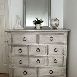 Lexington Oyster Bay Chest Of Drawers 