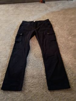 3 pairs of cargo pants new 20.00 for all size 34