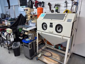 Cyclone turnkey sandblaster
