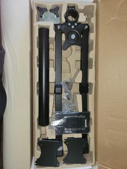 Triple Monitor Desk Mount