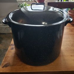 Big boil pot and cover

