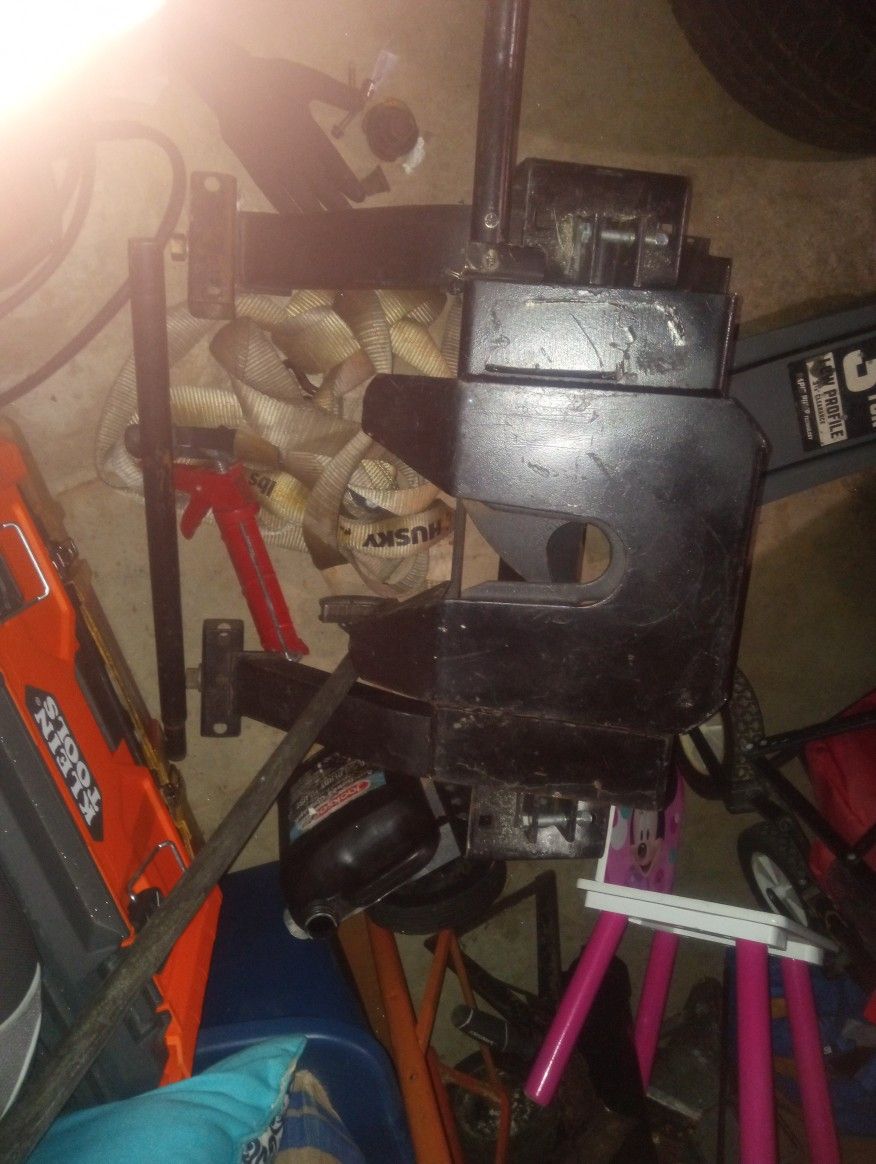 **"""LARGE 5th WHEEL HARDWARE*****