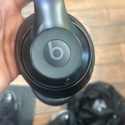 Beats Studio Pro