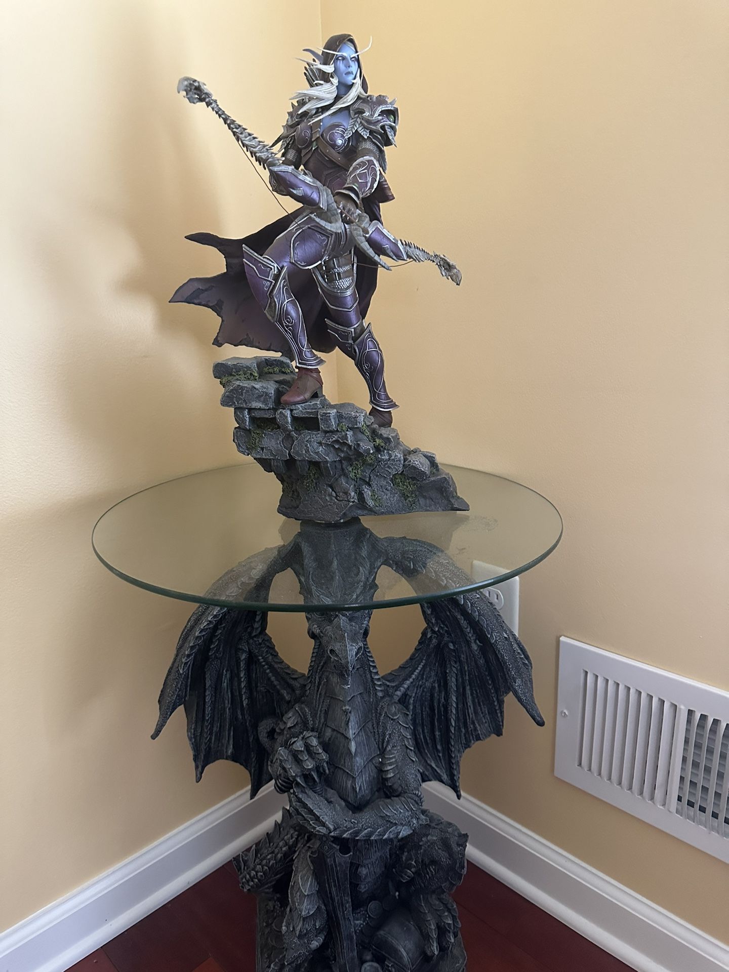 World Of Warcraft Statues/Weapons and Dragon Tables for Sale in