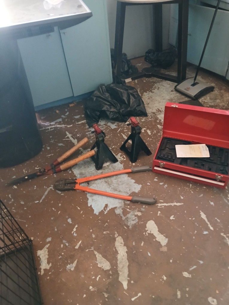 Select Tools / Swamp Cooler