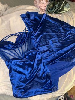blue prom dress