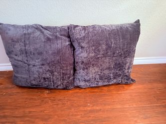 Bed pillows
