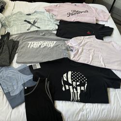 Lot of 9 Men’s Tee Shirts