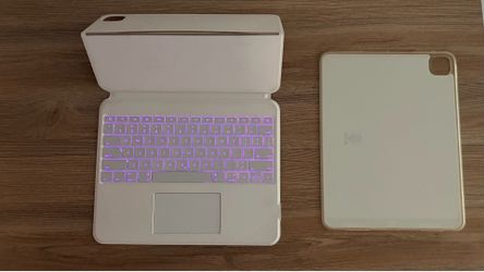 iPad Pro keyboard / case
