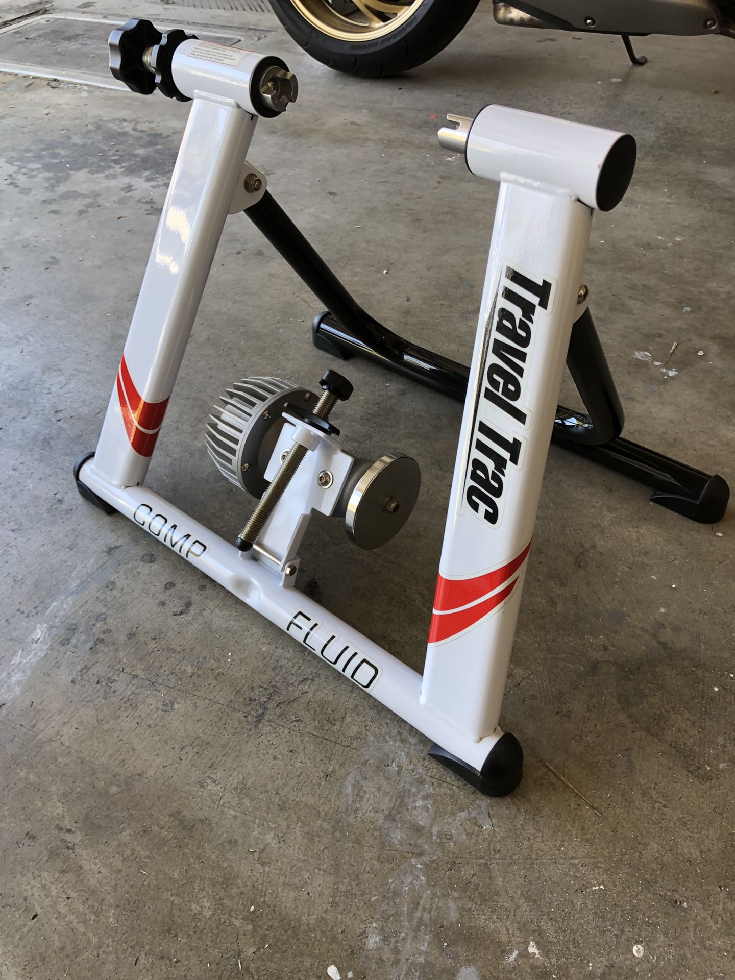 Travel Trac Comp fluid bike Trainer