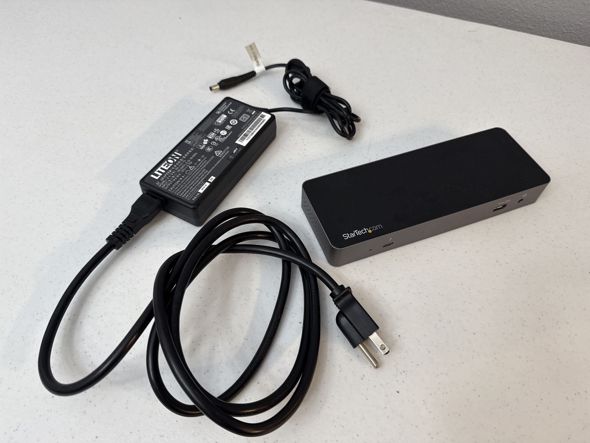 StarTech Thunderbolt 3 Dock – Dual 4K Display, USB-C, Gigabit Ethernet (TB3CDK2DP)