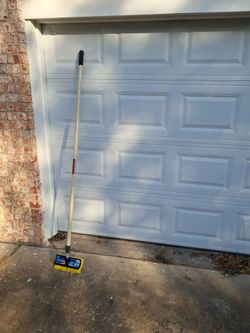 Wooster Sherlock telescoping multi angle scrub brush