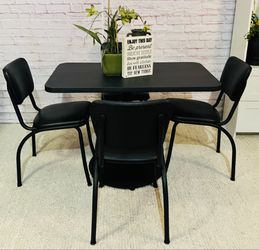 Gorgeous Farmhouse Dining Table Set