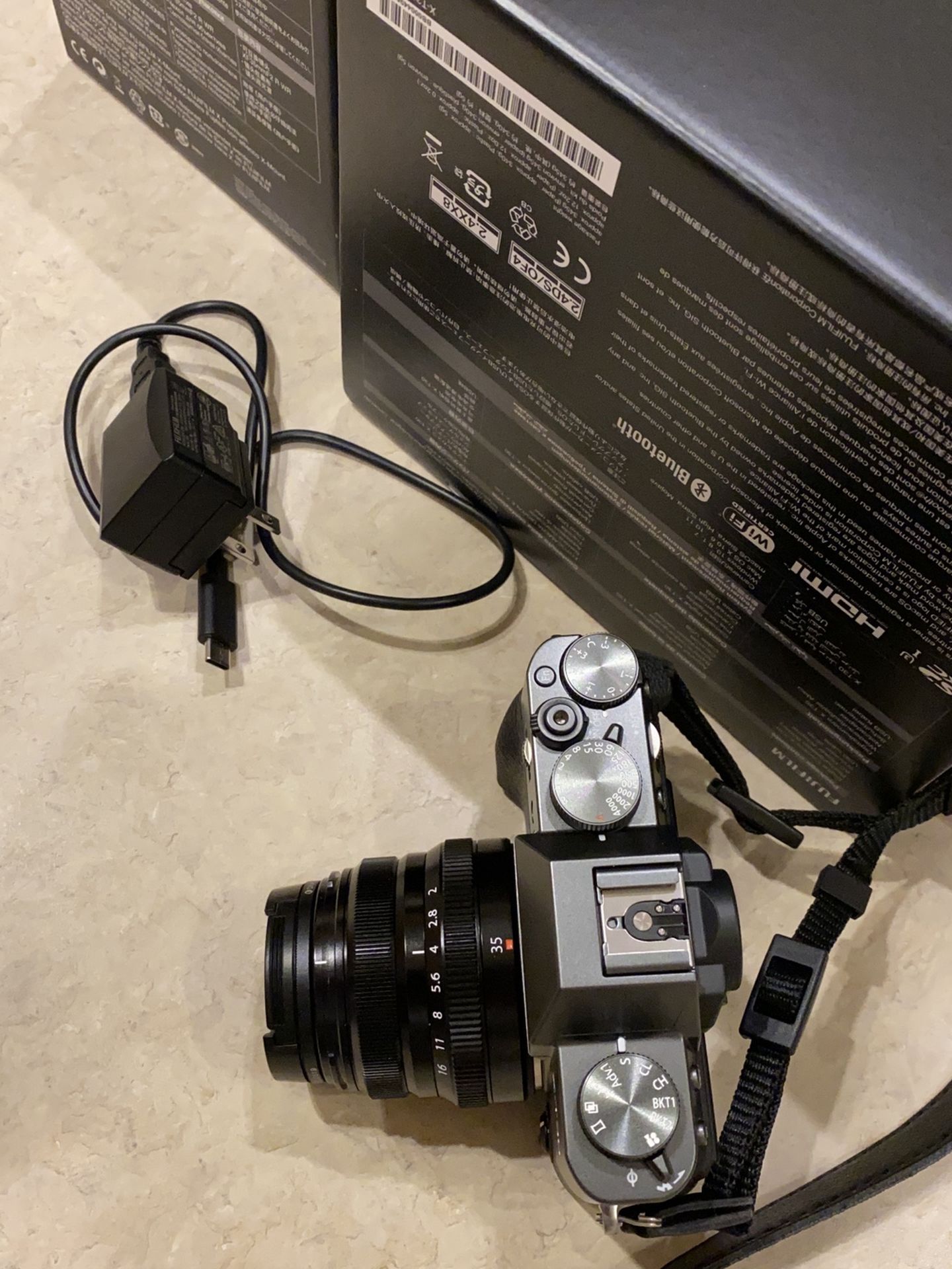 Fujifilm X-T30 W/ XF35mm F2.
