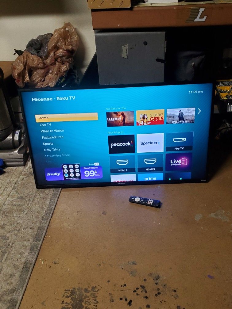 Hisense 43" Smart Roku TV