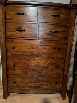 Solid wood 5 drawer chest