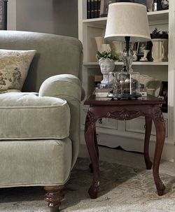 Vintage  Side Table•End Table•Solid Wood•Beautifully Refinished in Black