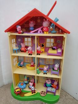Peppa Pig And House Selling It As The Way You See It ( It's Used)