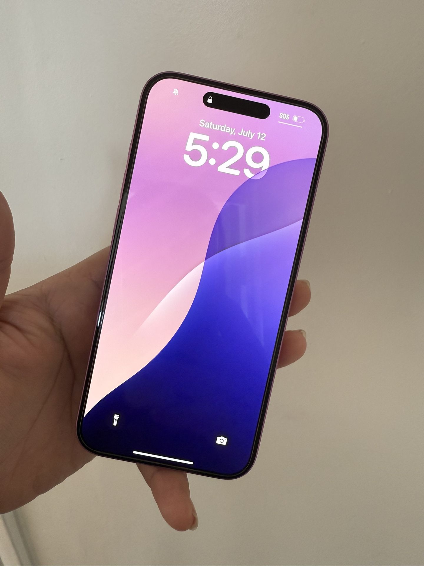 Pink iPhone 16 Plus