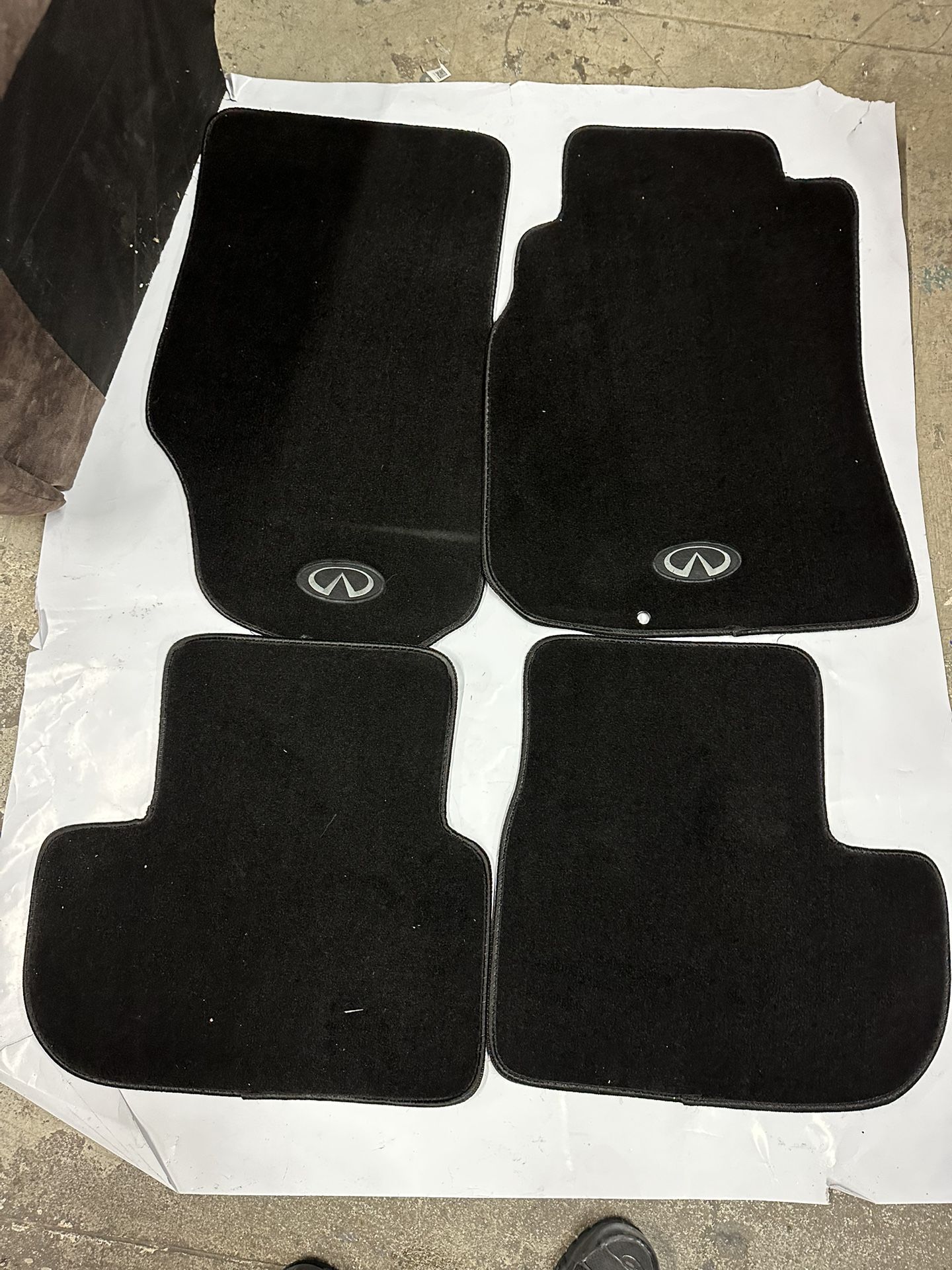 NRG Innovations Floor Mat Universal Fit For Infiniti 