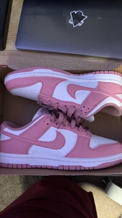 NIKE DUNK LOW