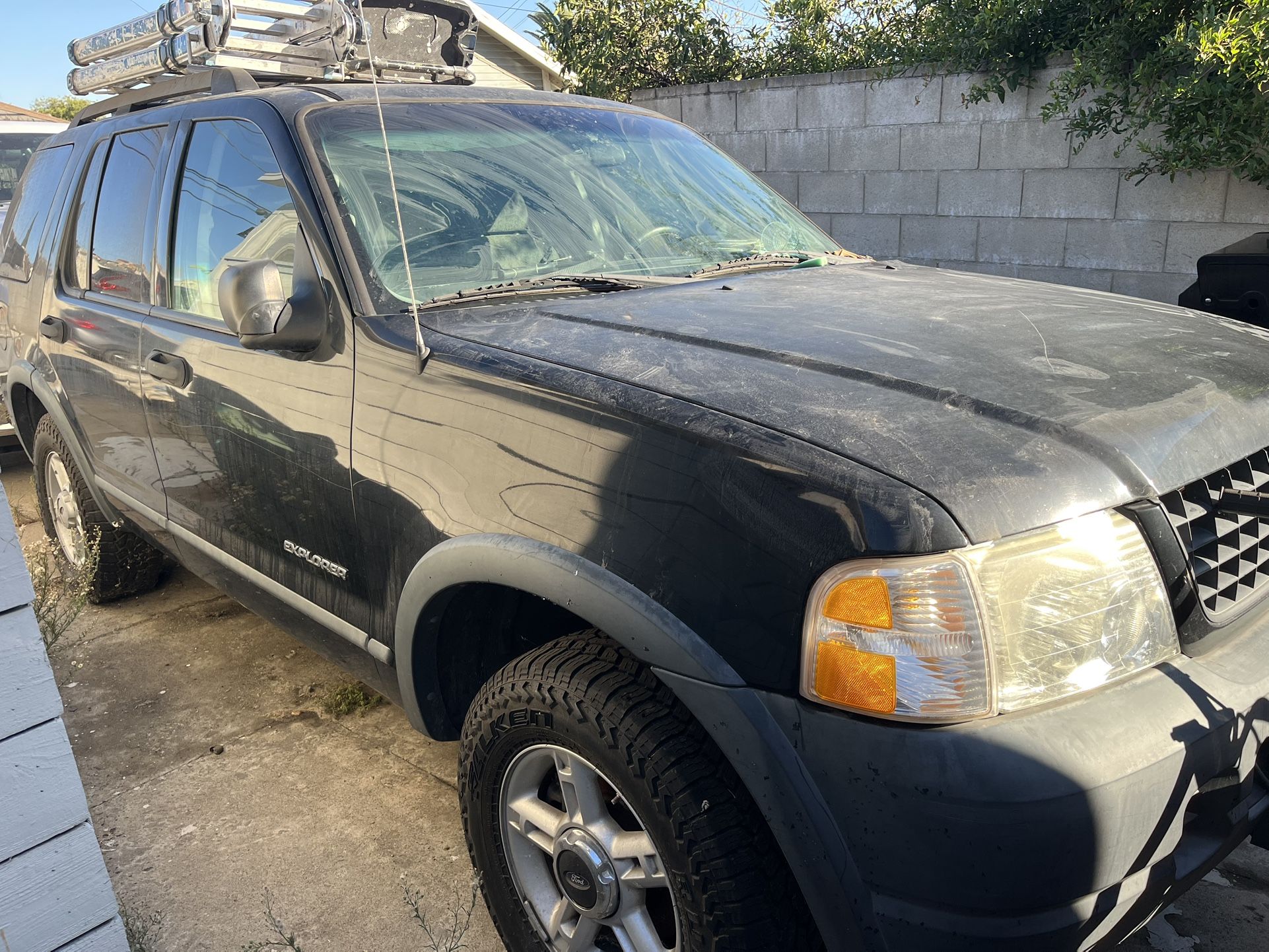 2005 Ford Explorer Mechanic Special Or Part Out