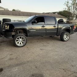 7” Rough Country Lift Kit Installed On 07-18 Chevy Gmc Trucks Finance Available 