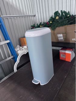 Diaper genie