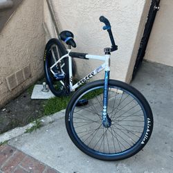 Streetco Looking For Trades