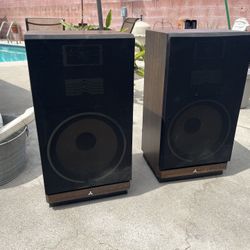 Mitsubishi Vintage Speaker Model SS 152