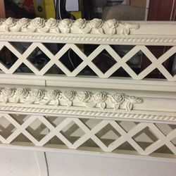 Queen Size Bed, Complete , Off White , Great instruction, Ghent area