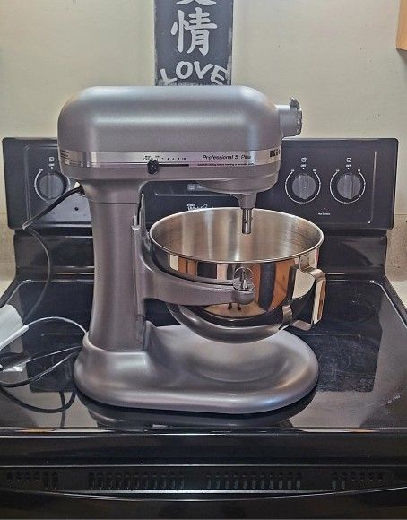 Kitchenaid Pro 5 Plus Mixer