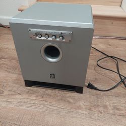 Yamaha Subwoofer