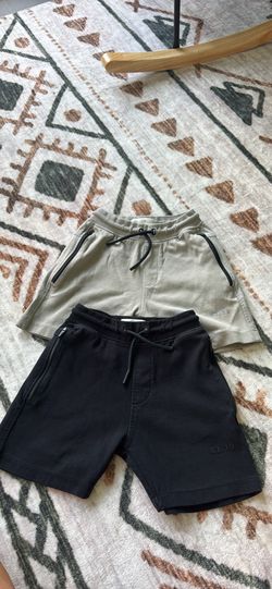 Zara 2 pairs of boys shorts 🩳