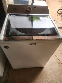 Washer maytag bravos xl can̈on size Capacity Plus Tub Whit Warranty $300