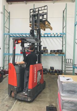 2016 Counterbalanced forklift